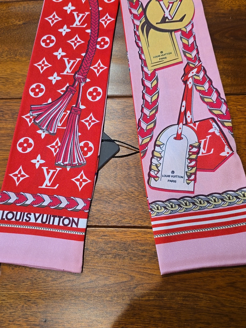 LV Logo Bag Or Hair Scarf - Picture 2 of 6